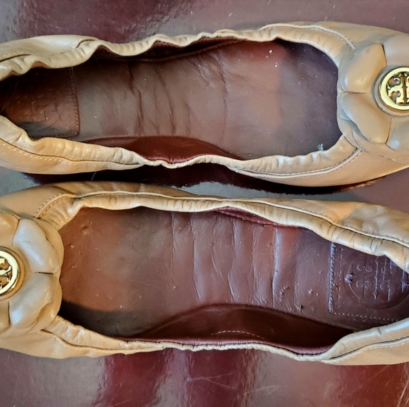 TORY BURCH Shelby Ballet Flats, Flower, Tan, 8.5 - Picture 3 of 8